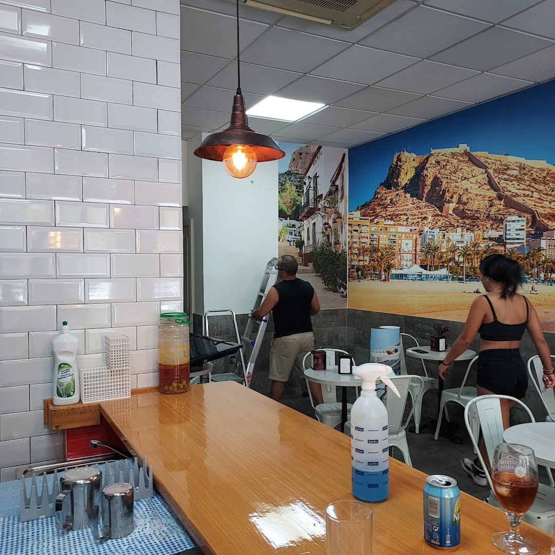 Llorente's Coffee · Fotos 4